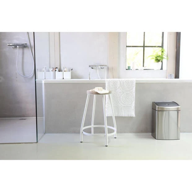 Brabantia Touch Bin Wandafvalemmer 10 Liter Met Kunststof Binnenemmer - Matt Steel Fingerprint Proof 4 Brabantia Touch Bin Wandafvalemmer 10 Liter Met Kunststof Binnenemmer - Matt Steel Fingerprint Proof - Afbeelding 2