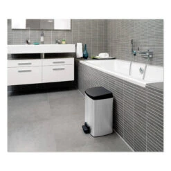 Brabantia Silent Pedaalemmer 10 L - Matt Steel Fingerprint Proof 9 Brabantia Silent Pedaalemmer 10 L - Matt Steel Fingerprint Proof -Brabantia 1110057 d9a8c2ab