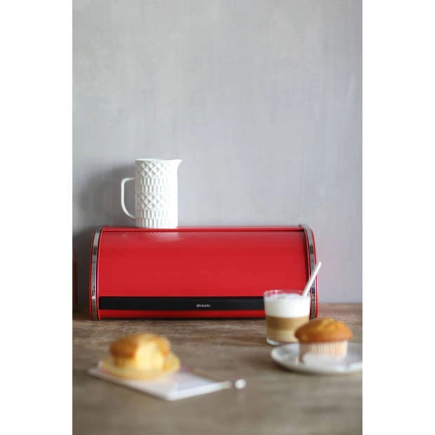 Brabantia Broodtrommel Met Schuifdeksel - Passion Red 4 Brabantia Broodtrommel Met Schuifdeksel - Passion Red - Afbeelding 2