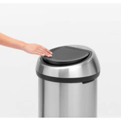 Brabantia Touch Bin Afvalemmer 60 Liter - Matt Steel Fingerprint Proof -Brabantia 1341266 9c1583f3