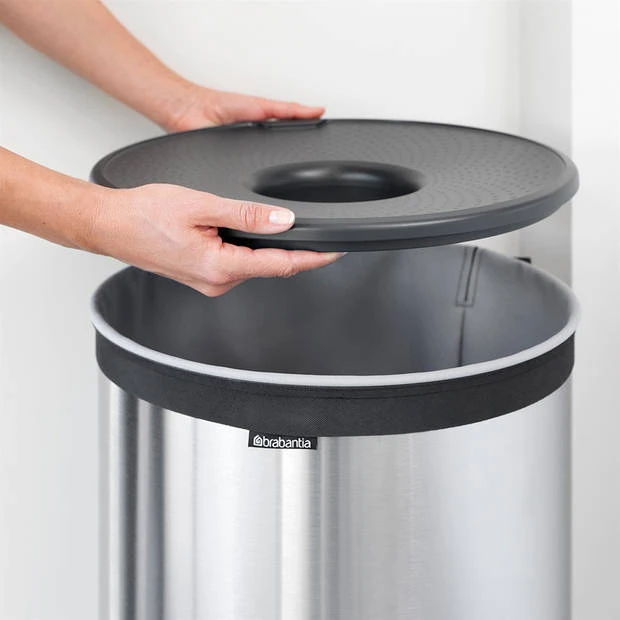Brabantia Wasbox Met Kunststof Deksel 60 L - Matt Steel 4 Brabantia Wasbox Met Kunststof Deksel 60 L - Matt Steel - Afbeelding 2