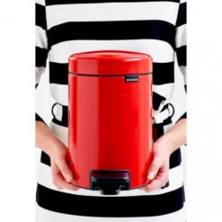 Brabantia NewIcon Pedaalemmer 3 Liter Met Kunststof Binnenemmer - Passion Red -Brabantia 1427209 23c3c476
