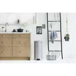 Brabantia NewIcon Pedaalemmer 30 Liter Met Kunststof Binnenemmer - Metallic Grey -Brabantia 1429354 f5963263