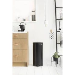 Brabantia NewIcon Pedaalemmer 30 Liter Met Kunststof Binnenemmer - Matt Black -Brabantia 1429355 1f072c6e
