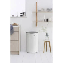 Brabantia Touch Bin Afvalemmer 40 Liter Met Kunststof Binnenemmer - White -Brabantia 1466113 a7b3e45e