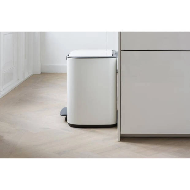 Brabantia Bo Pedaalemmer 11 + 23 Liter Met 2 Kunststof Binnenemmers - White 12 Brabantia Bo Pedaalemmer 11 + 23 Liter Met 2 Kunststof Binnenemmers - White - Afbeelding 10