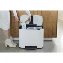 Brabantia Bo Pedaalemmer 3 X 11 Liter Met 3 Kunststof Binnenemmers - White 20 Brabantia Bo Pedaalemmer 3 X 11 Liter Met 3 Kunststof Binnenemmers - White -Brabantia 1773239 e3ee9592