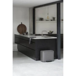 Brabantia Bo Pedaalemmer 3 X 11 Liter Met 3 Kunststof Binnenemmers - Platinum -Brabantia 1773240 bdd71b1d