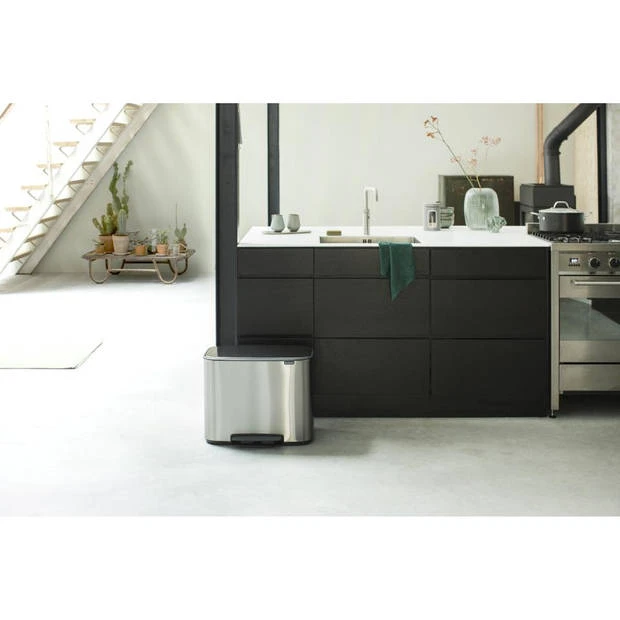 Brabantia Bo Pedaalemmer 3 X 11 Liter Met 3 Kunststof Binnenemmers - Matt Steel Fingerprint Proof 11 Brabantia Bo Pedaalemmer 3 X 11 Liter Met 3 Kunststof Binnenemmers - Matt Steel Fingerprint Proof - Afbeelding 9
