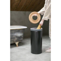 Brabantia Wasbox - Met Kurken Deksel - 35 Liter - Matt Black -Brabantia 1944615 c175995e