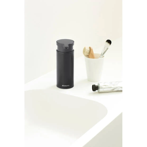 Brabantia Zeeppomp - 200 Ml - Matt Black 9 Brabantia Zeeppomp - 200 Ml - Matt Black - Afbeelding 7