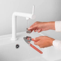 Brabantia Tasty+ Knoflookpers - Terracotta Pink -Brabantia 2109541 d57c3e88