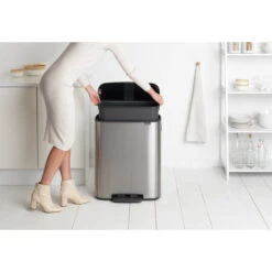 Brabantia Bo Pedaalemmer 60 Liter Met Kunststof Binnenemmer - Matt Steel Fingerprint Proof -Brabantia 2390580 6121ebea