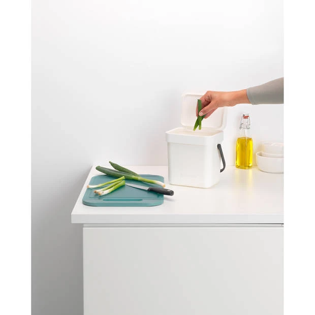 Brabantia Sort & Go Afvalbakje 3 Liter - White 9 Brabantia Sort & Go Afvalbakje 3 Liter - White - Afbeelding 7
