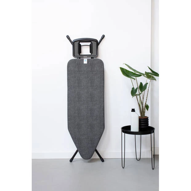 Brabantia Strijkplankhoes C, 124x45 Cm, Complete Set - Denim Black 4 Brabantia Strijkplankhoes C, 124x45 Cm, Complete Set - Denim Black - Afbeelding 2