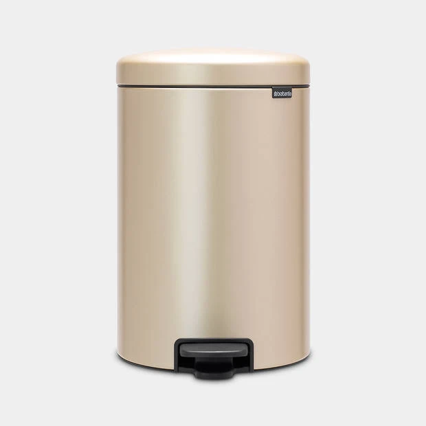Brabantia NewIcon Pedaalemmer 20 Liter Met Kunststof Binnenemmer - Champagne 3 Brabantia NewIcon Pedaalemmer 20 Liter Met Kunststof Binnenemmer - Champagne