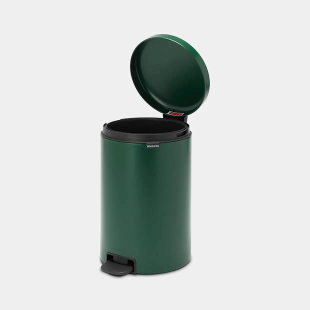 Brabantia NewIcon Pedaalemmer 20 Liter Met Kunststof Binnenemmer - Pine Green 4 Brabantia NewIcon Pedaalemmer 20 Liter Met Kunststof Binnenemmer - Pine Green - Afbeelding 2