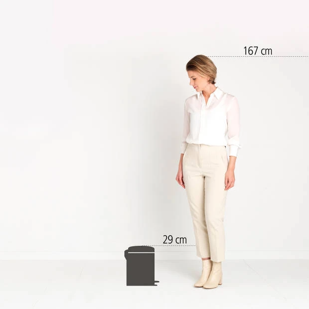 Brabantia NewIcon Pedaalemmer 5 Liter Met Kunststof Binnenemmer - Mineral Powerful Blue 10 Brabantia NewIcon Pedaalemmer 5 Liter Met Kunststof Binnenemmer - Mineral Powerful Blue - Afbeelding 8