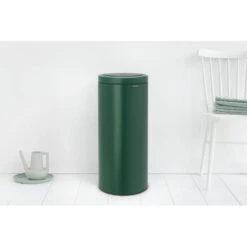 Brabantia Touch Bin Flat Top Afvalemmer 30 Liter Met Kunststof Binnenemmer - Pine Green 10 Brabantia Touch Bin Flat Top Afvalemmer 30 Liter Met Kunststof Binnenemmer - Pine Green -Brabantia 3714871 aced5ef5