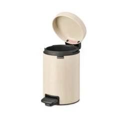 Brabantia NewIcon Pedaalemmer 3 Liter Met Kunststof Binnenemmer - Soft Beige 12 Brabantia NewIcon Pedaalemmer 3 Liter Met Kunststof Binnenemmer - Soft Beige -Brabantia 3729875 19e5901e