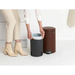 Brabantia NewIcon Pedaalemmer 12 Liter Met Kunststof Binnenemmer - Mineral Cosy Brown 14 Brabantia NewIcon Pedaalemmer 12 Liter Met Kunststof Binnenemmer - Mineral Cosy Brown -Brabantia 3729882 e19bebd8