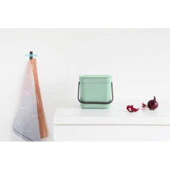 Brabantia Sort & Go Afvalemmer 6 Liter - Jade Green 15 Brabantia Sort & Go Afvalemmer 6 Liter - Jade Green -Brabantia 3729914 30e42454