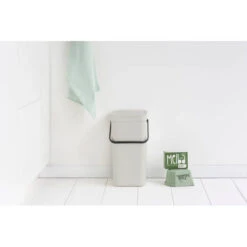 Brabantia Sort & Go Afvalemmer 16 Liter - Light Grey -Brabantia 3729919 e0394862