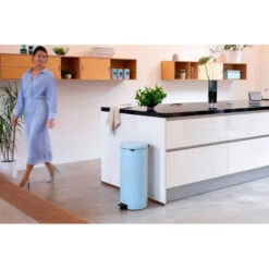 Brabantia NewIcon Pedaalemmer 30 Liter Met Kunststof Binnenemmer - Dreamy Blue 15 Brabantia NewIcon Pedaalemmer 30 Liter Met Kunststof Binnenemmer - Dreamy Blue -Brabantia 3729924 79a2e6bd