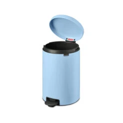 Brabantia NewIcon Pedaalemmer 20 Liter Met Kunststof Binnenemmer - Dreamy Blue -Brabantia 3808024 3c6a5bfb
